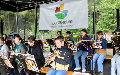 Auftritt der Bläserklasse 6ab