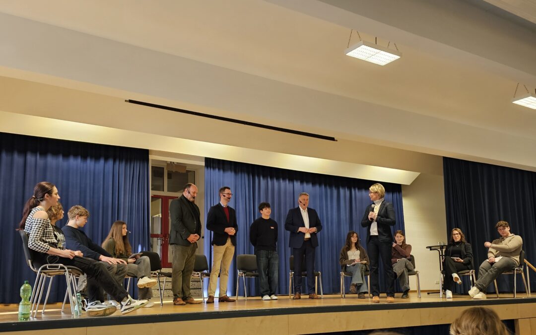 Politik hautnah erleben – Podiumsdiskussion am SMG